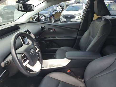 Used 2016 Toyota Prius Four image 19