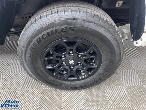Used 2019 Toyota Tacoma SR5 image 28