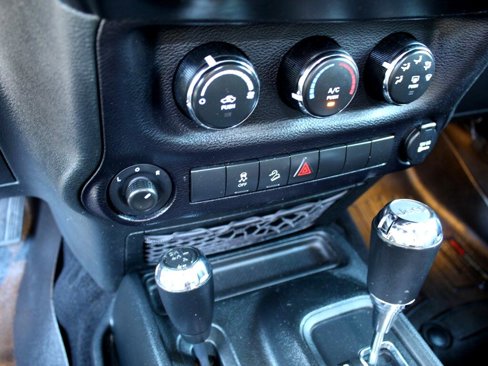 Used 2017 Jeep Wrangler Sport w/ Quick Order Package 24S image 24