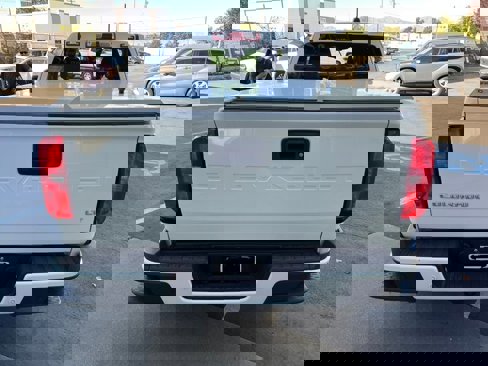Used 2022 Chevrolet Colorado LT w/ Fleet Safety Package image 7