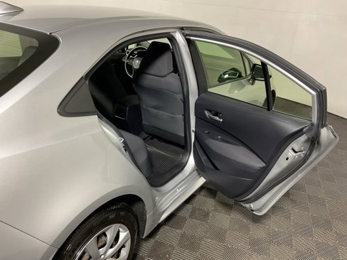 Used 2020 Toyota Corolla LE image 31