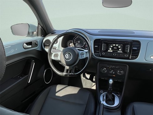 Used 2015 Volkswagen Beetle 1.8T image 9
