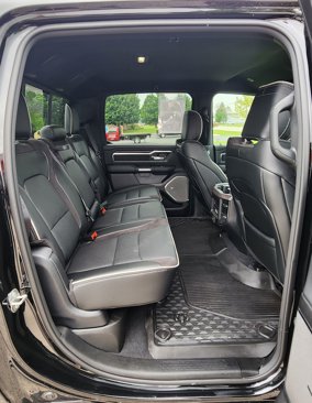 Used 2025 RAM 1500 Laramie w/ Night Edition image 22