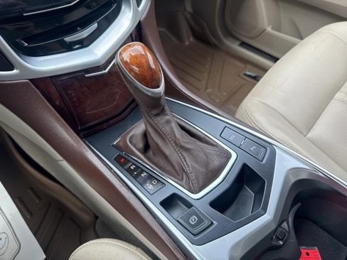 Used 2016 Cadillac SRX Luxury image 38