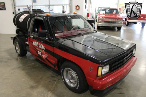 Used 1985 Chevrolet S10 Pickup 2WD Regular Cab image 3