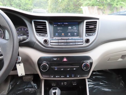 Used 2018 Hyundai Tucson SEL image 19