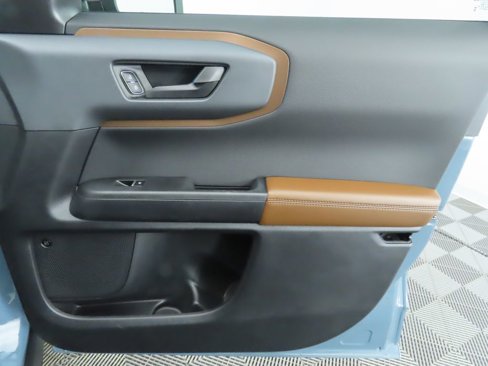 Used 2023 Ford Bronco Sport Outer Banks w/ Tech Package image 26