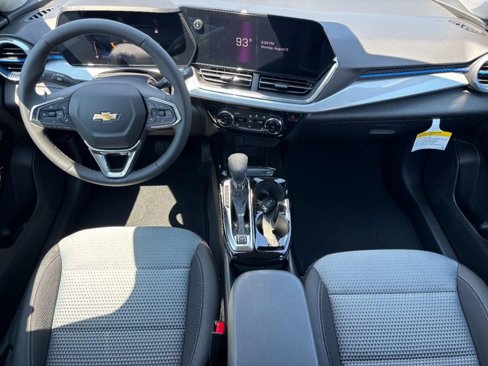 New 2025 Chevrolet Trax LT w/ Driver Confidence Package image 7