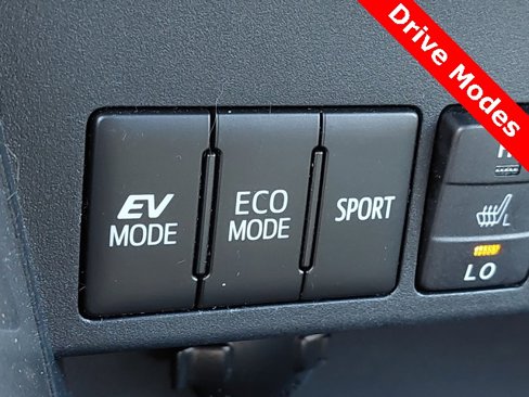 Used 2018 Toyota RAV4 Limited image 16