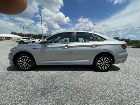 Certified 2019 Volkswagen Jetta SEL w/ Cold Weather Package image 6