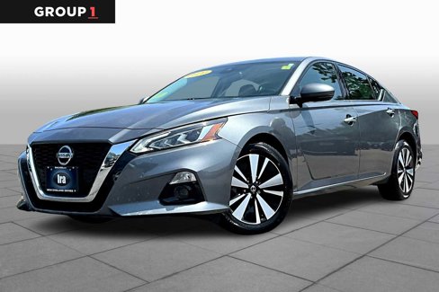 Used 2020 Nissan Altima 2.5 SV image 1