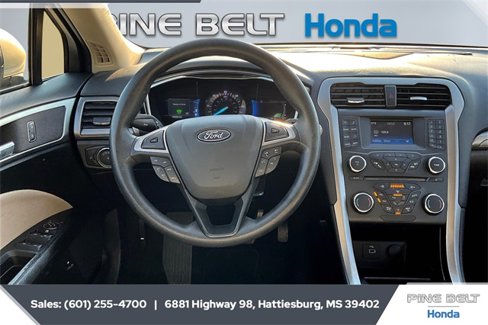 Used 2018 Ford Fusion S image 5