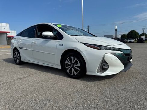 Used 2017 Toyota Prius Prime image 8