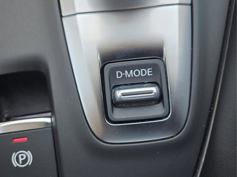 Certified 2024 INFINITI QX50 Luxe w/ Accent Package image 31