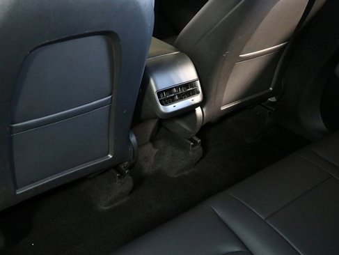 Used 2021 Tesla Model Y Long Range image 25
