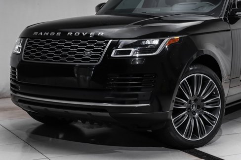 Used 2020 Land Rover Range Rover HSE image 2