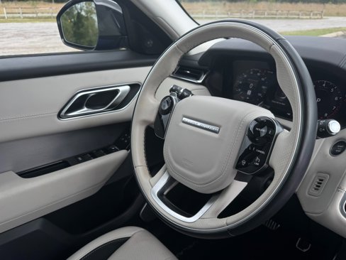 Used 2020 Land Rover Range Rover Velar R-Dynamic S image 33