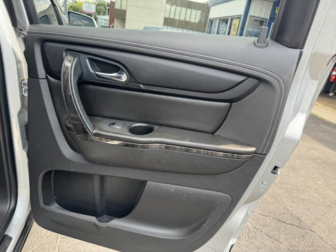 Used 2017 GMC Acadia Limited SLT image 37