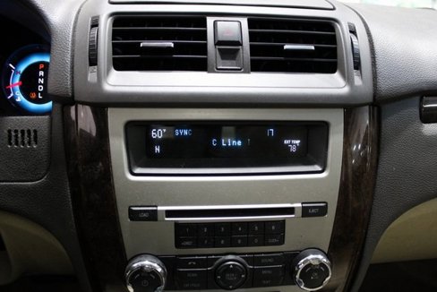 Used 2010 Ford Fusion SEL image 8