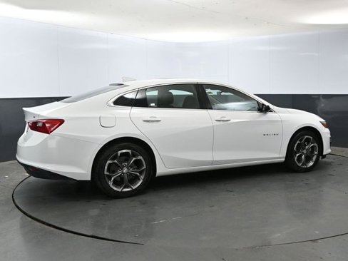 Used 2023 Chevrolet Malibu LT image 2