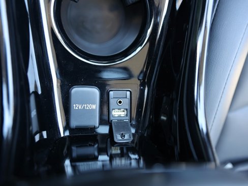 Used 2017 Toyota Prius Four image 31