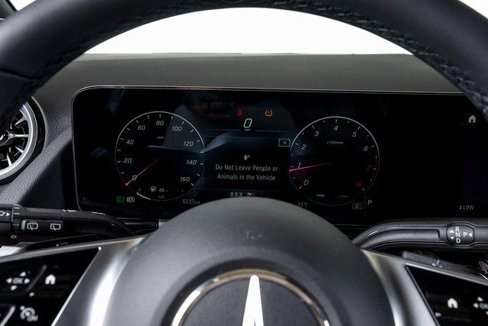 Used 2024 Mercedes-Benz GLA 250 4MATIC image 37