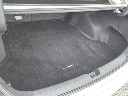 Used 2016 Hyundai Sonata SE image 9