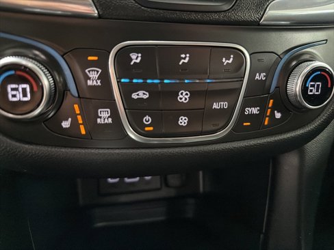 Used 2019 Chevrolet Equinox LT image 29
