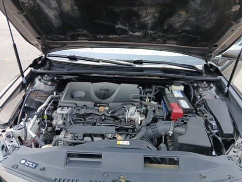 Used 2018 Toyota Camry LE image 24
