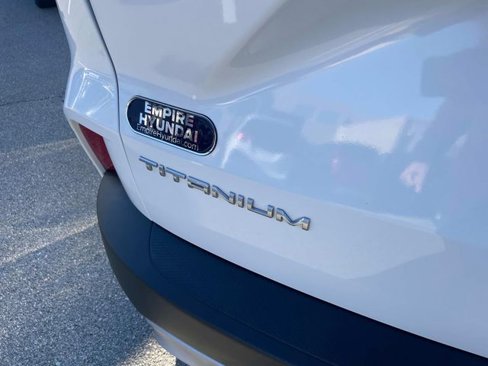 Used 2022 Ford Escape Titanium image 7