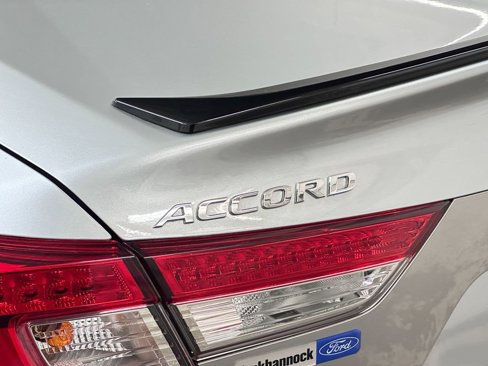 Used 2022 Honda Accord Sport image 15