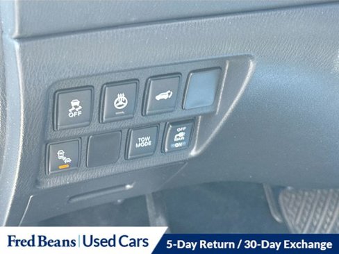 Used 2019 Nissan Pathfinder Platinum image 12
