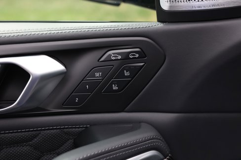 Used 2023 BMW X6 M Competition w/ Competition Package image 46