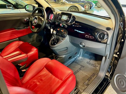Used 2017 FIAT 500 Lounge image 12