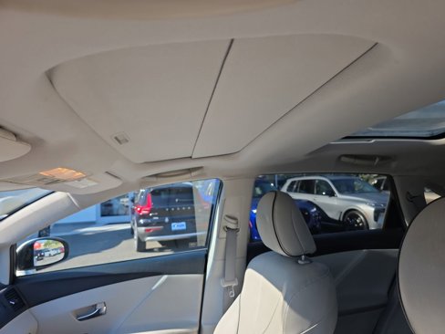 Used 2010 Toyota Venza image 10