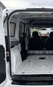 Used 2016 RAM ProMaster City Tradesman SLT w/ Rear Back-up Camera Group image 32