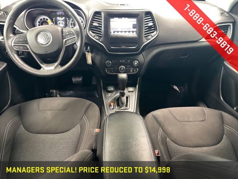 Used 2019 Jeep Cherokee Latitude w/ Popular Appearance Group image 16