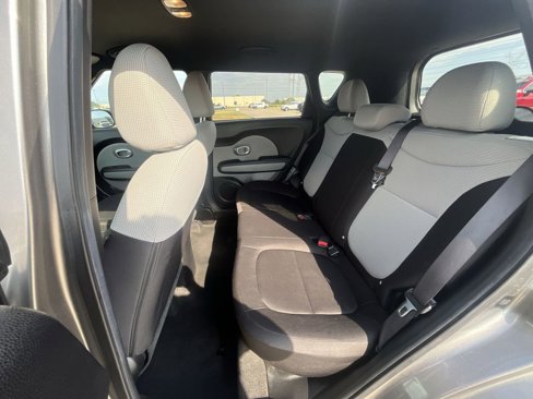 Used 2016 Kia Soul image 27