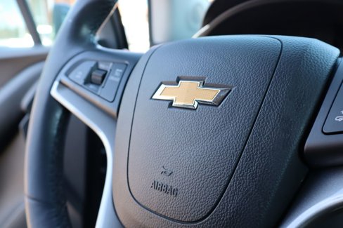 Used 2022 Chevrolet Trax LT w/ LT Convenience Package image 22