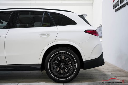 Used 2024 Mercedes-Benz GLC 43 AMG 4MATIC image 15
