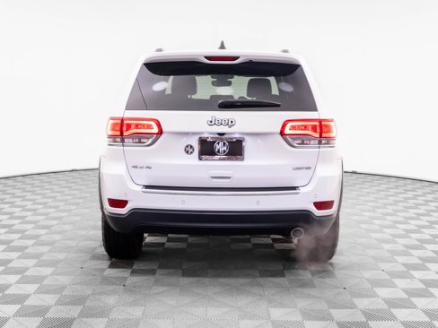Used 2019 Jeep Grand Cherokee Limited image 4