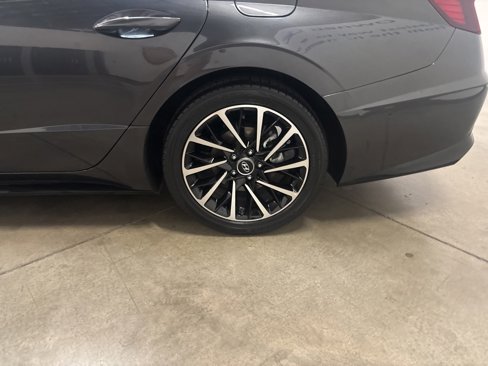 Used 2021 Hyundai Sonata Limited image 23