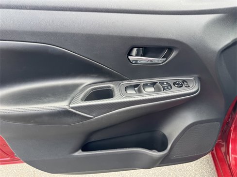 Used 2020 Nissan Versa SV image 12