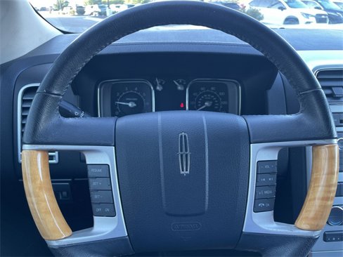 Used 2010 Lincoln MKX 2WD image 20