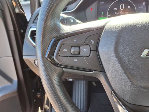 Used 2023 Chevrolet Bolt EUV LT image 18