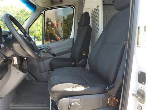 Used 2015 Mercedes-Benz Sprinter 2500 image 24