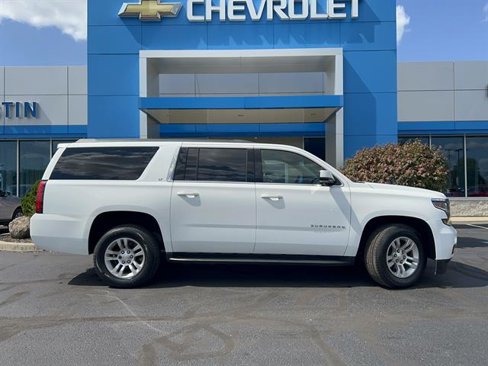 Used 2018 Chevrolet Suburban LT image 8