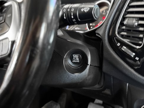 Used 2019 Jeep Compass Limited image 32
