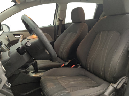 Used 2016 Chevrolet Sonic LT image 17