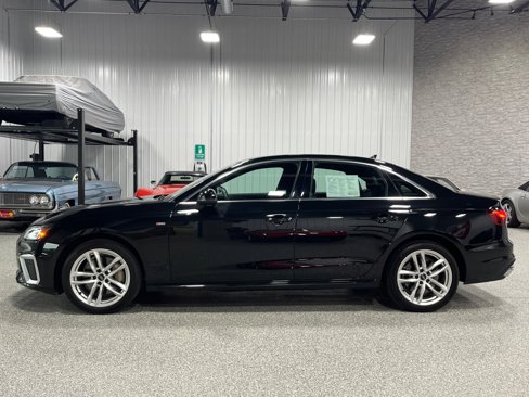 Used 2020 Audi A4 2.0T Premium w/ Convenience Package image 2